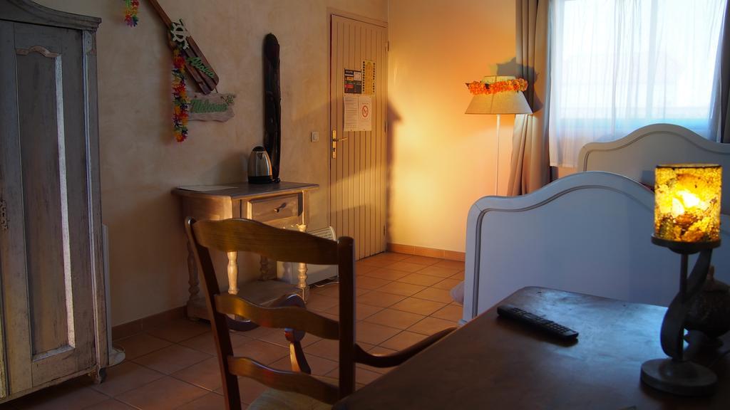 Hotel Le Relais Du Luberon Maubec  Oda fotoğraf