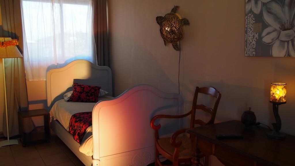 Hotel Le Relais Du Luberon Maubec  Oda fotoğraf